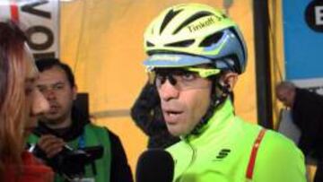 Contador, con los medios.