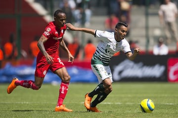 La Final Toluca vs Santos empatará al América vs Pumas y América vs Cruz Azul, que se han repetido tres veces, en el duelo por el título de Liga.  Choriceros y Guerreros se midieron en la Final del Verano 2000 y del Bicentenario 2010, con sendos triunfos para los mexiquenses.