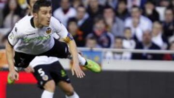 <b>EL SEGUNDO. </b>David Villa remató con un espectacular cabezazo un centro de Banega que supuso el 2-0 definitivo.