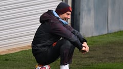 Manchester City's Spanish manager Pep Guardiola leads a team training session at Manchester City's training ground, in Manchester, north-west England, on April 16, 2024, on the eve of their UEFA Champions League quarter-final second-leg football match against Real Madrid. (Photo by Oli SCARFF / AFP)