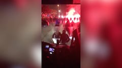 El violento recibimiento ultra al Valencia grabado desde dentro