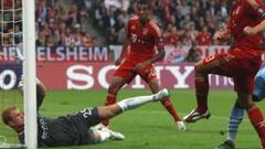 <b>GOLEADOR. </b>Gómez aprovechó un despeje de Hart para hacer el segundo gol del Bayern.