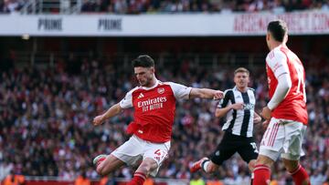 Soccer Football - Premier League - Arsenal v Newcastle United - Emirates Stadium, London, Britain - May 18, 2025 Arsenal's Declan Rice scores their first goal Action Images via Reuters/John Sibley EDITORIAL USE ONLY. NO USE WITH UNAUTHORIZED AUDIO, VIDEO, DATA, FIXTURE LISTS, CLUB/LEAGUE LOGOS OR 'LIVE' SERVICES. ONLINE IN-MATCH USE LIMITED TO 120 IMAGES, NO VIDEO EMULATION. NO USE IN BETTING, GAMES OR SINGLE CLUB/LEAGUE/PLAYER PUBLICATIONS. PLEASE CONTACT YOUR ACCOUNT REPRESENTATIVE FOR FURTHER DETAILS..