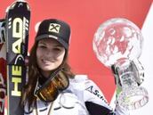 Anna Fenninger amenaza con dejar de esquiar por Austria