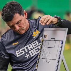 El brasileño que se metió en la lista final para dirigir a Colo Colo