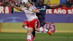 Jackson falla pero el Cholo le sigue aplaudiendo