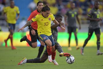 La Selección de Reinaldo Rueda sumó su tercer empate consecutivo al igualar 0-0 ante Ecuador en Barranquilla. Hubo polémica en el final.