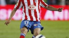 <b>ATLÉTICO </b>Tomas Ujfalusi.