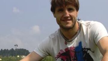 Gurpegui renovará con el Athletic hasta 2014.