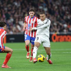 Julián Álvarez y Kylian Mbappé, dos estrenos en el derbi
