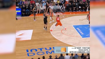 Se convirtió en el cuarto basquetbolista de la NBA en superar las 50 anotaciones con un 78% o más de efectividad en tiros de campo.