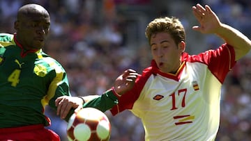 SYDNEY (AUSTRALIA) 30-09-2000.- Camerún ha conseguido la medalla de oro de fútbol de los Juegos Olimpicos Sydney 2000 al derrotar a España en la final que disputaron hoy en el Estadio Olímpico. El resultado del tiempo reglament