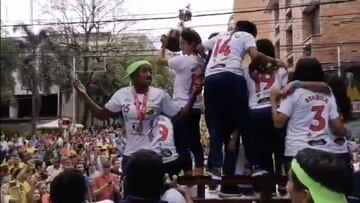 El Atl&eacute;tico Huila Fermenino celebra en Neiva con su gente la Copa Libertadores despu&eacute;s de haber vencido al Santos Brasile&ntilde;o