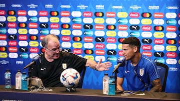 La ironía de Marcelo Bielsa sobre Maxi Araújo: “Es un jugador vulgar. No lo vi, me lo recomendaron”