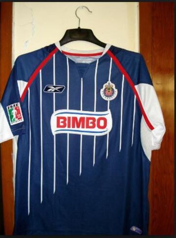 Las 7 playeras más feas de América y Chivas en su historia