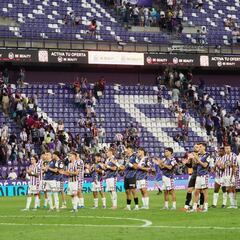 El Real Valladolid pasa de ser el más goleado a único imbatido