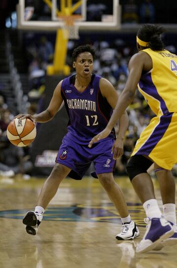 Campeona del mundo con el Team USA en 1998 y número 10 del draft. La estadounidense sufrió cáncer de mama en el 2002 cuando militaba en los Sacramento Monarchs. Sin embargo, continuó jugando ya con el tratamiento y acabó recuperándose. Ahora es portavoz de la WNBA en la lucha contra el cáncer.