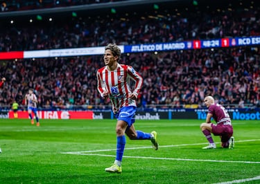 Giuliano firma la remontada tras una combinación rápida con Griezmann y Baena, definiendo con tranquilidad ante Dmitrovic.