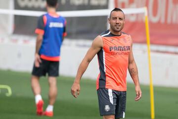 Santi Cazorla in training with Villarreal this week.