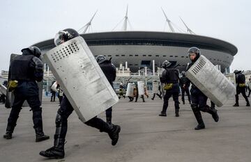 Russian security forces prepare for potential World Cup trouble