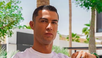 Cristiano Ronaldo aterriza en Cerdeña con una doble de Georgina