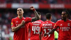 Soccer Football - Primeira Liga - Benfica v Belenenses - Estadio da Luz, Lisbon, Portugal - April 9, 2022 Benfica&#039;s Darwin Nunez celebrates scoring their second goal REUTERS/Rodrigo Antunes