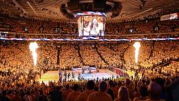 El Oracle Arena de Oakland en el primer partido de la final.