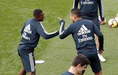 Vinicius thrilled after making Brazil debut: "I've realised a dream"