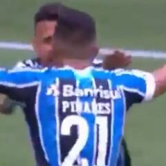 El primer golazo de Pinares en Gremio: ¡la clavó al ángulo!