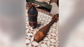 Encuentra cinco granadas de mortero cuando limpiaba en casa