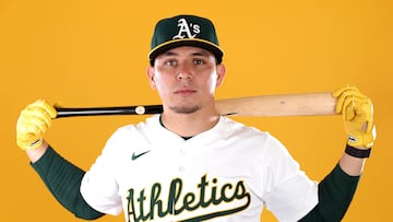 Luis Urías ya entrena con su nuevo equipo; así su contrato en la MLB
