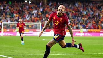 Joselu celebra uno de sus goles ante Noruega.