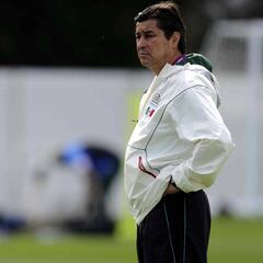 Tena: "La decisión más difícil fue elegir entre Jiménez y Pulido"