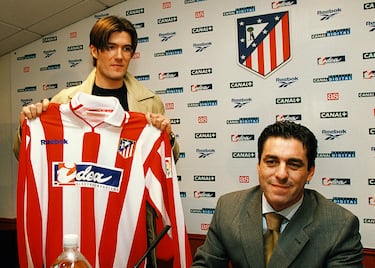 El futbolista suizo jugó en equipos como el FC Sion o el Werder Bremen antes de llegar al Atlético de Madrid. Tras su paso por el club se marchó al Hamburgo.