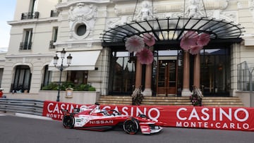 Oliver Rowland, con el Nissan en el e-Prix de Mónaco de Fórmula E.