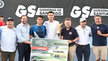 “Hace mucho que no juego tenis, no soy tan bueno... estoy feliz por la calidad de los nuevos talentos chilenos”