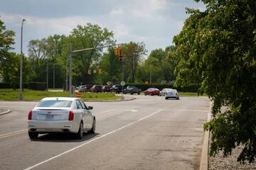 Pruebas con Cadillacs cerca del centro GM en Michigan