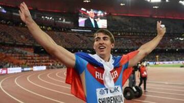 Sergey Shubenkov, tras proclamarse campeón mundial de 110 metros vallas en Pekín 2015.