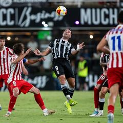 El ‘9′, una de las dudas de Javi Rey