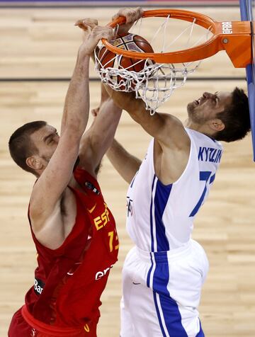 Marc Gasol y Tomas Kyzlink.