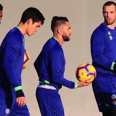 El Betis vuelve al trabajo
con Pau López y sin Sidnei