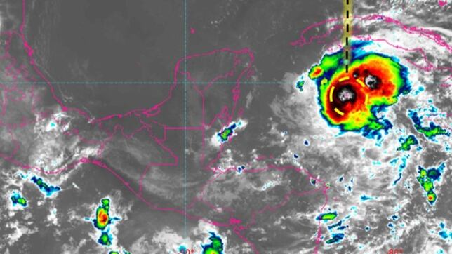 La evolución de la trayectoria del Huracán Beryl: posición y estados afectados