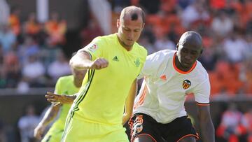 Zozulya debutó en Mestalla.