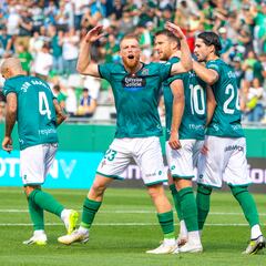 Carlos Vicente está pendiente de Peter Lim