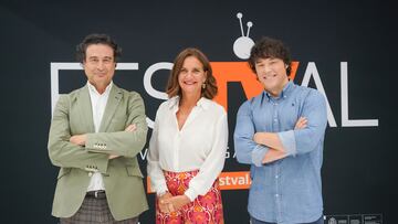 (I-D) Los chefs Samantha Vallejo-Nágera, Pepe Rodríguez y Jordi Cruz, posan durante la XV edición del Festival de Televisión FesTVal de Vitoria, a 6 de septiembre de 2023, en Vitoria- Gasteiz, Álava, País Vasco (España). El FesTVal de Vitoria-Gasteiz 2023, reúne a todos los profesionales de la televisión con el público en la capital de Euskadi desde hoy, hasta el próximo sábado, 9 de septiembre. Durante el evento, se presenta programas con un gran impacto en la televisión española y, además cuenta con la puesta en escena de la mítica Alfombra Naranja y con un merecido homenaje a Iñaki Gabilondo, quien será investido como el presidente de Honor del FesTVal.
06 SEPTIEMBRE 2023;PAÍS VASCO;ÁLAVA;MASTERCHEF CELEBRITY 8;XV EDICIÓN FESTIVAL DE TELEVISIÓN
Iñaki Berasaluce / Europa Press
06/09/2023