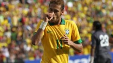 Neymar festeja su gol con la selecci&oacute;n canarinha frente a Bolivia del pasado 6 de abril.