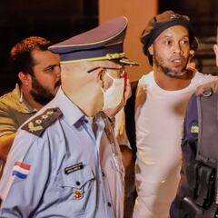 Ronaldinho habla por primera vez desde su salida de prisión