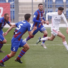 Un Castilla mermado no pasa del empate en casa con la Poblense