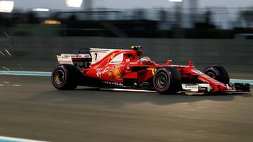 Kimi Raikkonen con el Ferrari en Abu Dhabi.