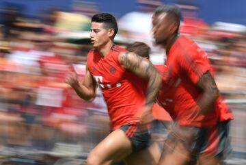 James Rodríguez trabajó a la par de sus compañeros durante la última práctica del Bayern Múnich en la recta final de la pretemporada.